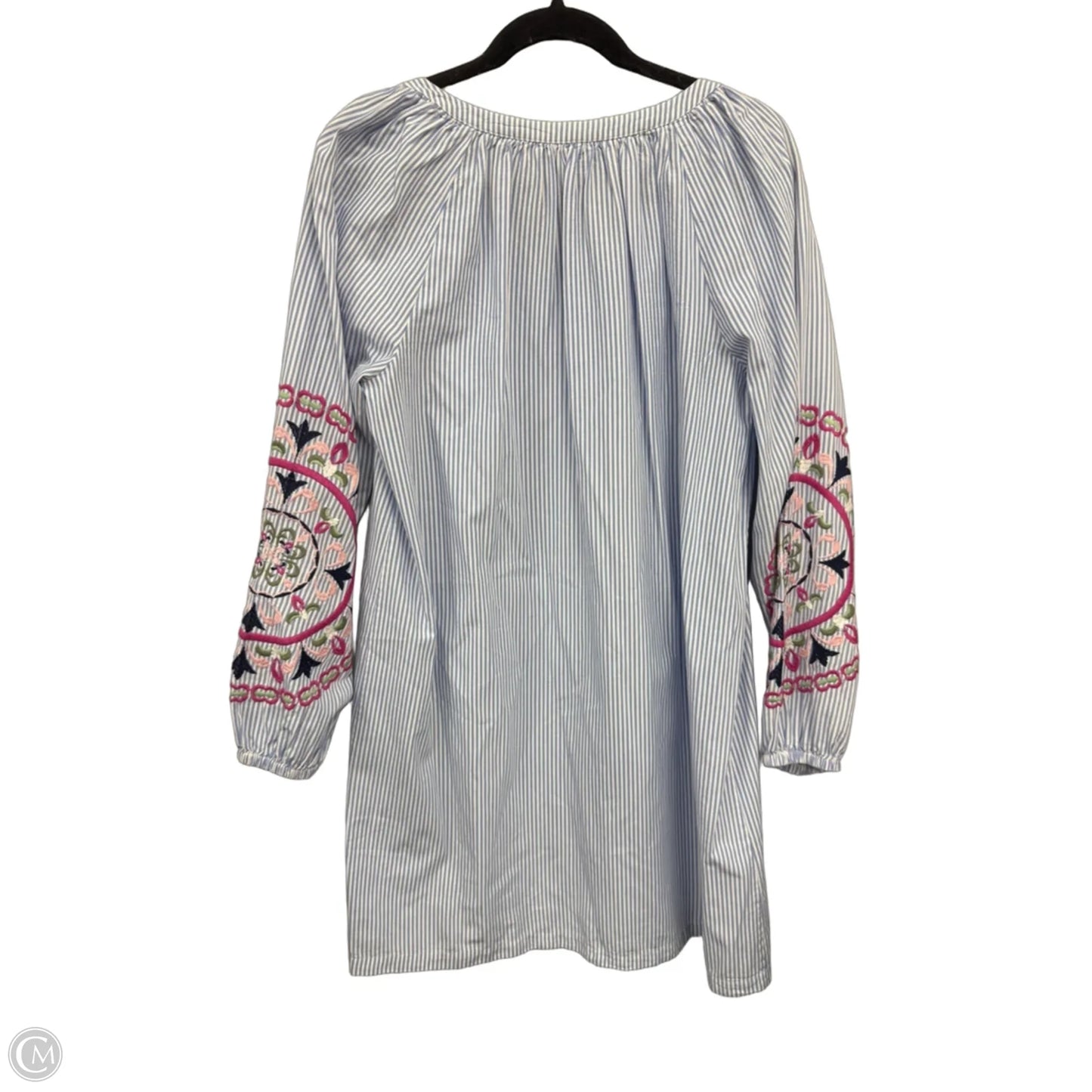 Dress Casual Short By Crown And Ivy In Blue & White, Size: L