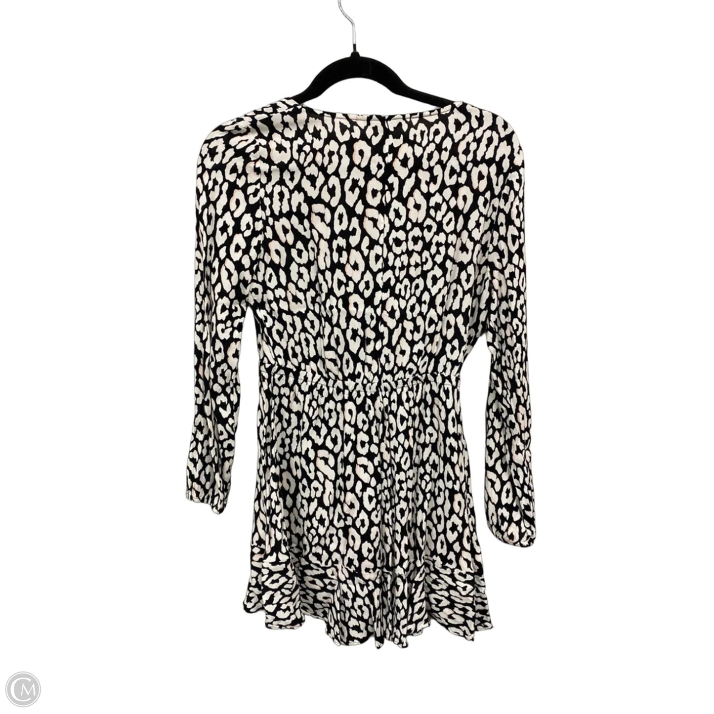 Dress Casual Short By Express In Black & White, Size: S