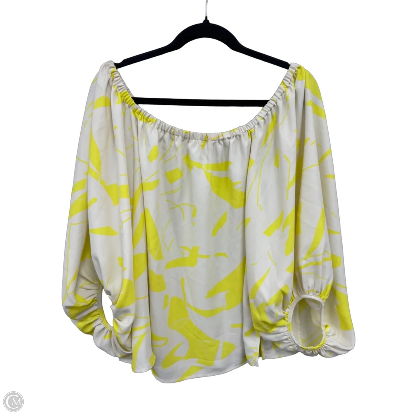 Top Short Sleeve By Vince Camuto In Cream & Yellow, Size: M