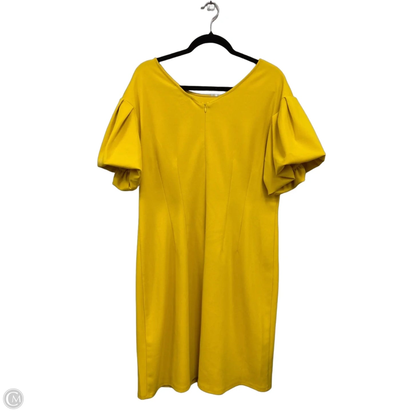 Dress Casual Short By Glamour In Gold, Size: 16