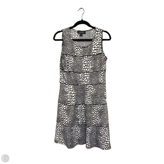 Dress Casual Short By Perceptions In Black & White, Size: 8