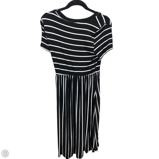 Dress Casual Midi By Clothes Mentor In Black & White, Size: S