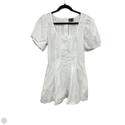 Dress Casual Short By Scoop In White, Size: L