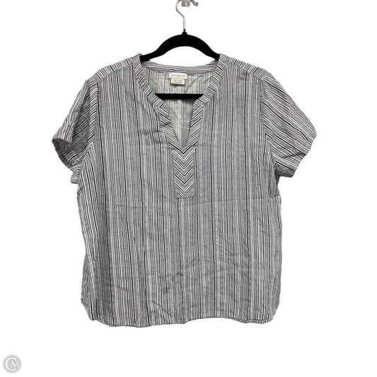 Top Short Sleeve By Van Heusen In Black & White, Size: Xl
