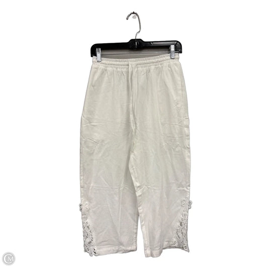 Pants Cropped By Clothes Mentor In Cream, Size: S