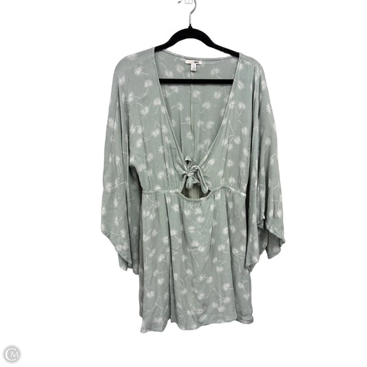 Dress Casual Short By Clothes Mentor In Green & White, Size: L
