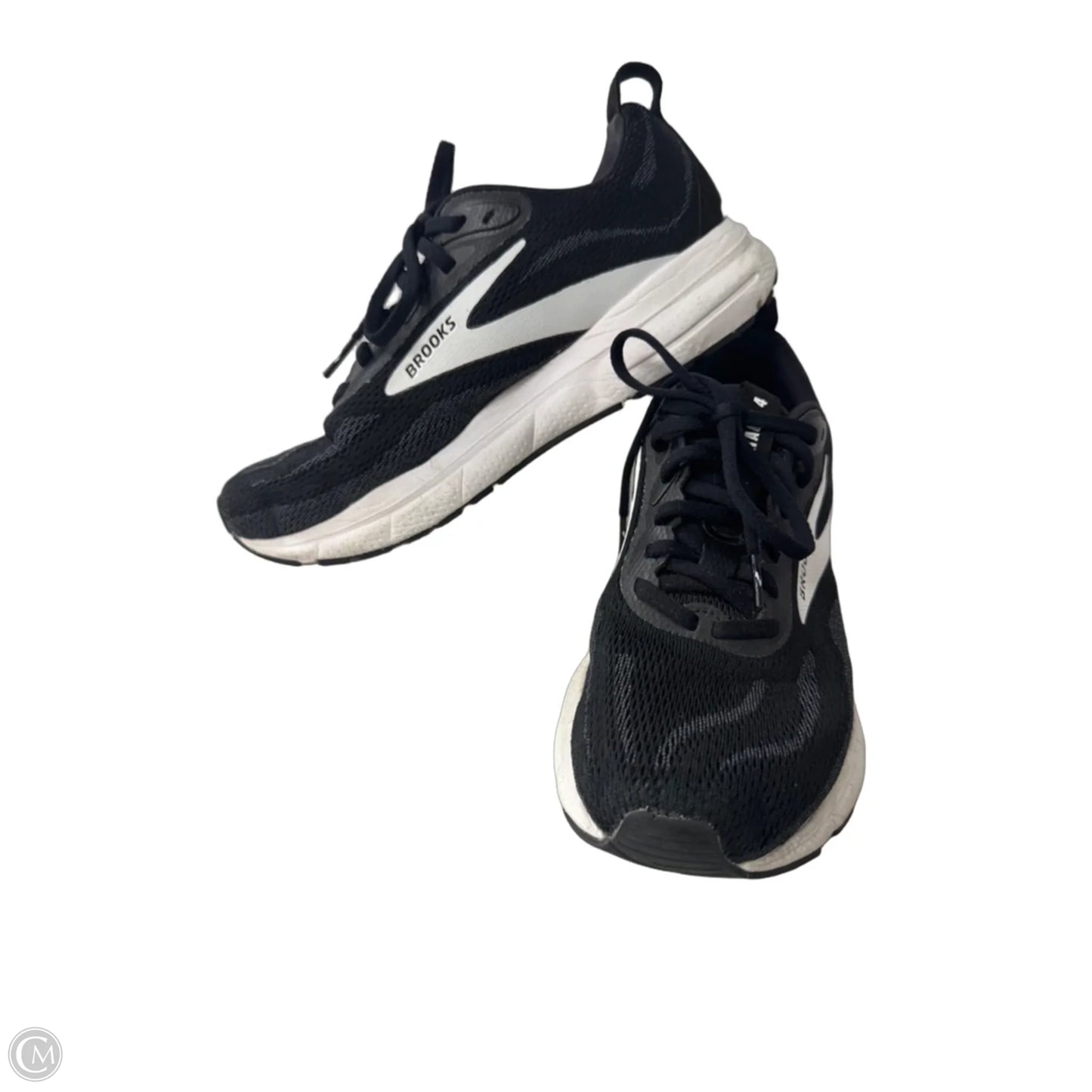 Shoes Athletic By Brooks In Black & White, Size: 7.5