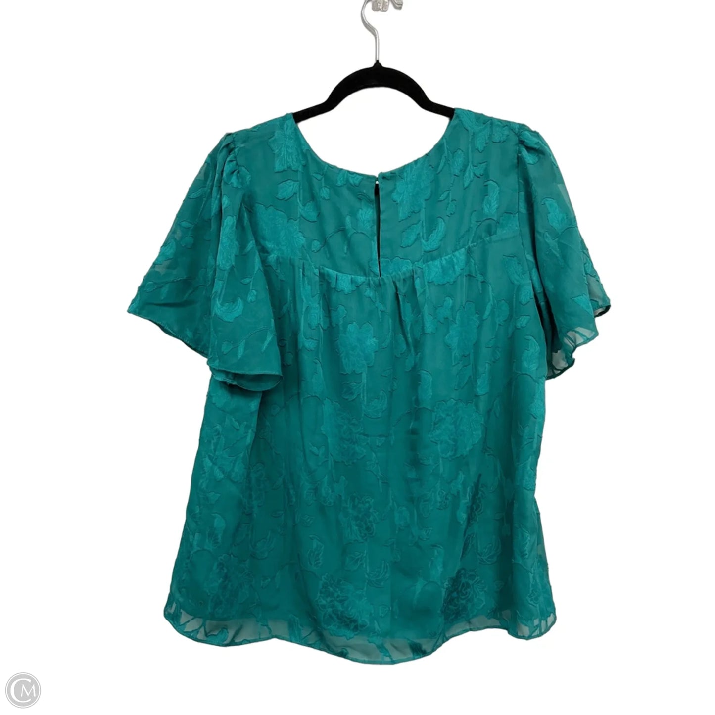 Top Short Sleeve By Daniel Rainn In Green, Size: L