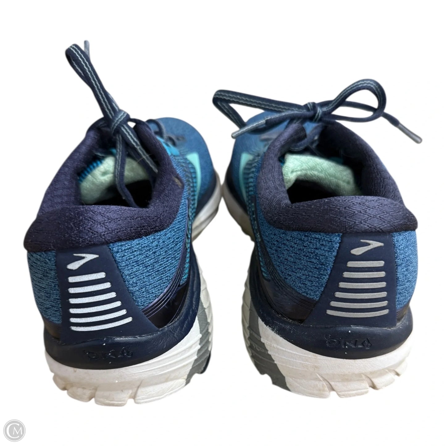 Shoes Athletic By Brooks In Blue, Size: 7.5