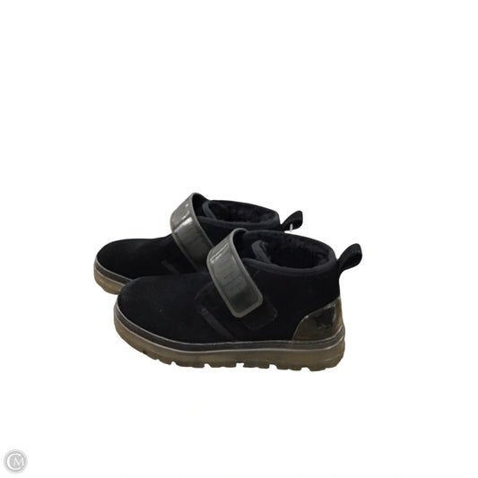 Boots Designer By Ugg In Black, Size: 7