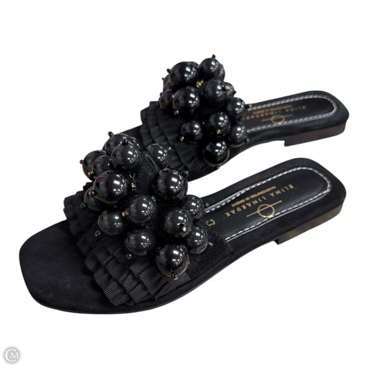 Sandals Flats By Cma In Black, Size: 6.5