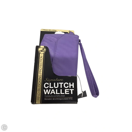 Wristlet By Travelon, Size: Medium