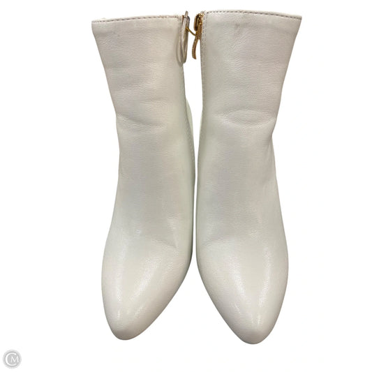 Boots Ankle Heels By Clothes Mentor In White, Size: 5.5