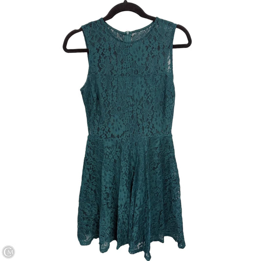 Dress Casual Short By Lulus In Green, Size: S