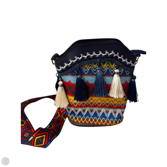 Crossbody By Clothes Mentor, Size: Medium