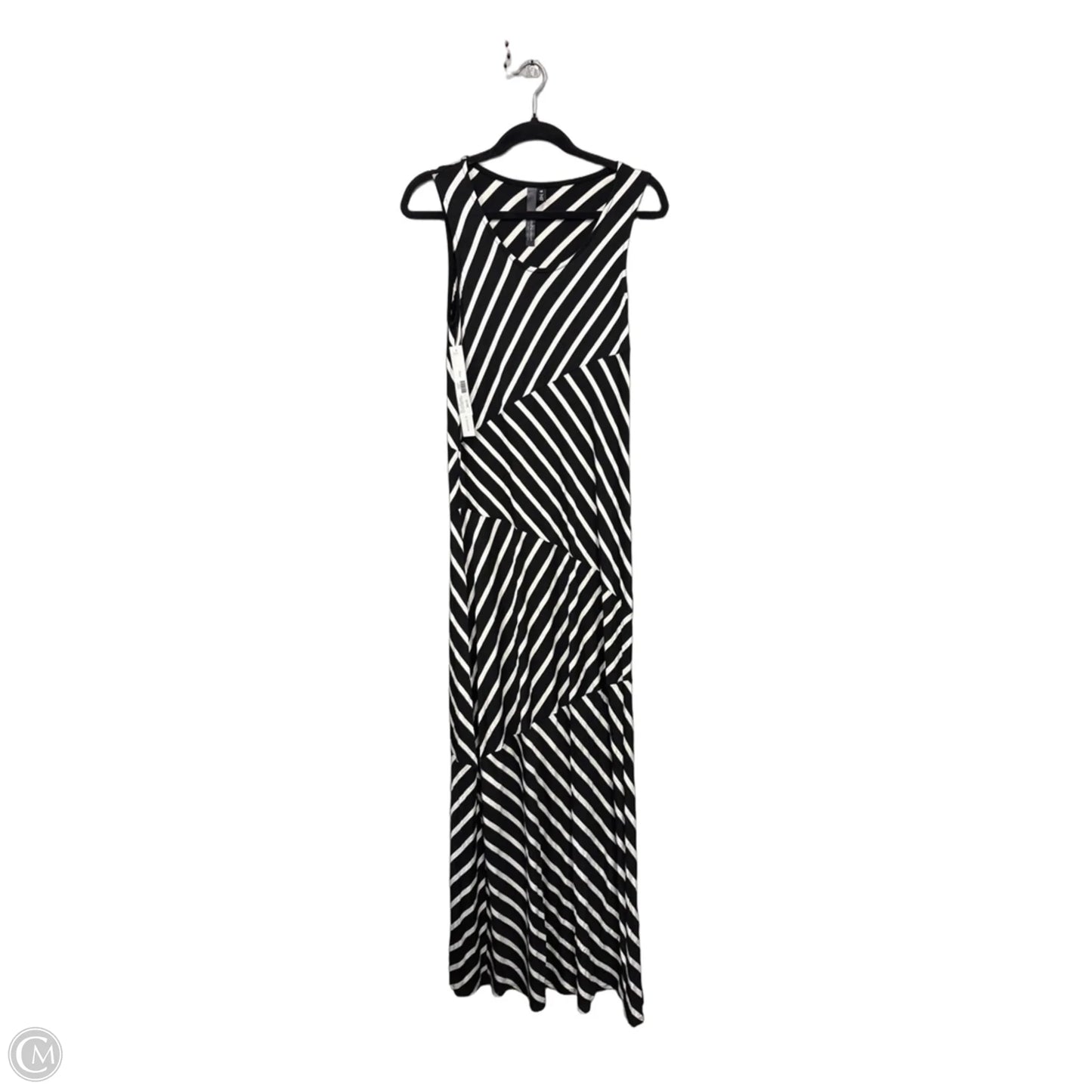 Dress Casual Maxi By Clothes Mentor In Black & White, Size: M