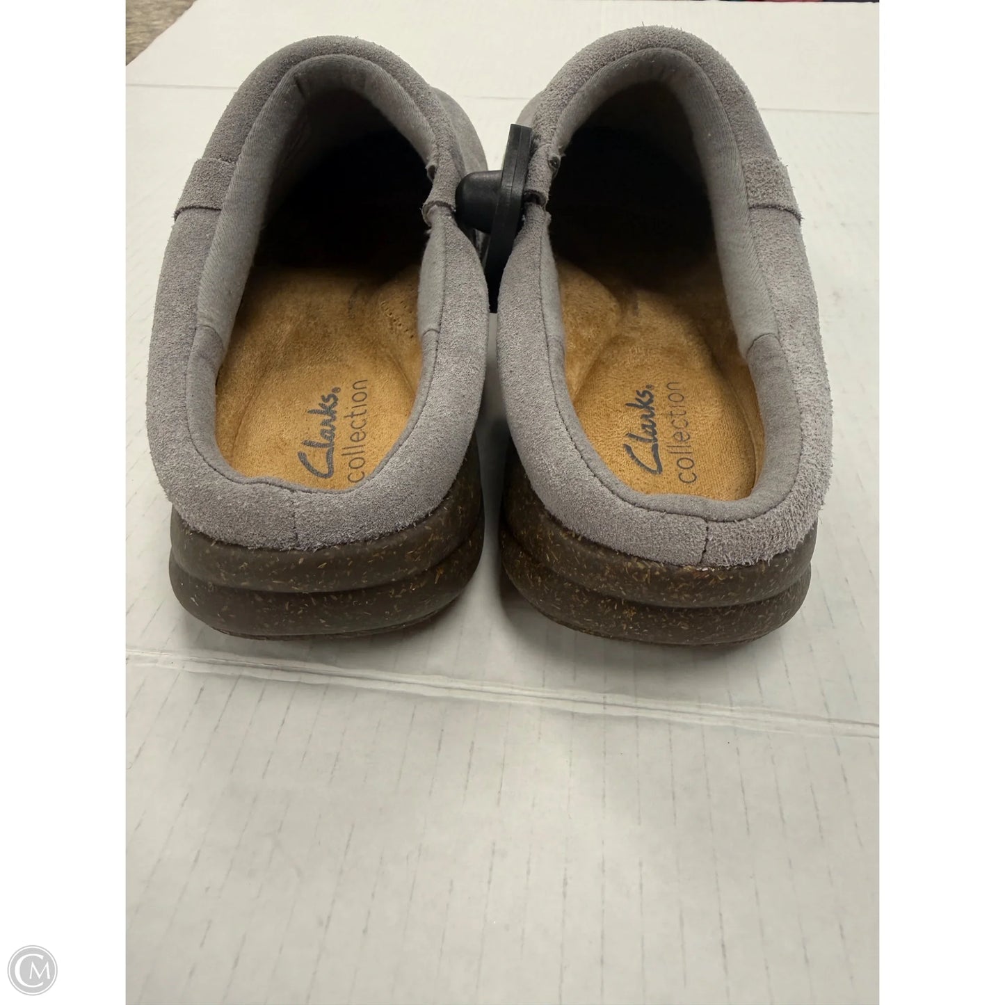 Shoes Flats By Clarks In Grey, Size: 10