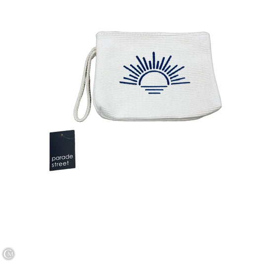 Wristlet By Clothes Mentor, Size: Medium