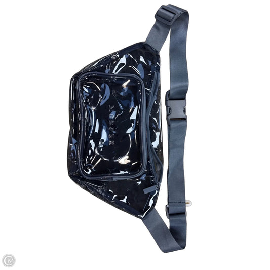 Belt Bag By Clothes Mentor, Size: Medium