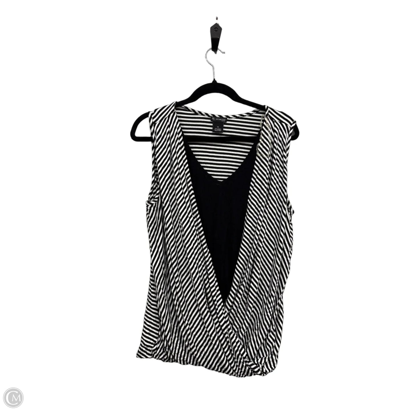 Top Sleeveless By New Directions In Black & White, Size: 1x