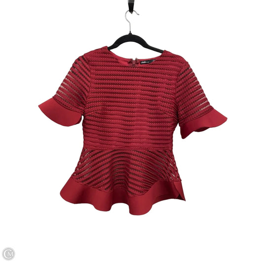 Top Short Sleeve By Clothes Mentor In Red, Size: M
