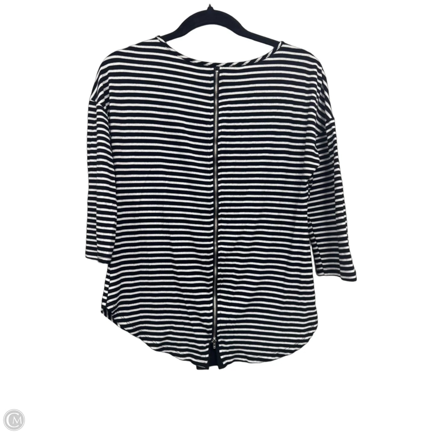 Top 3/4 Sleeve By Essentials In Black & White, Size: S