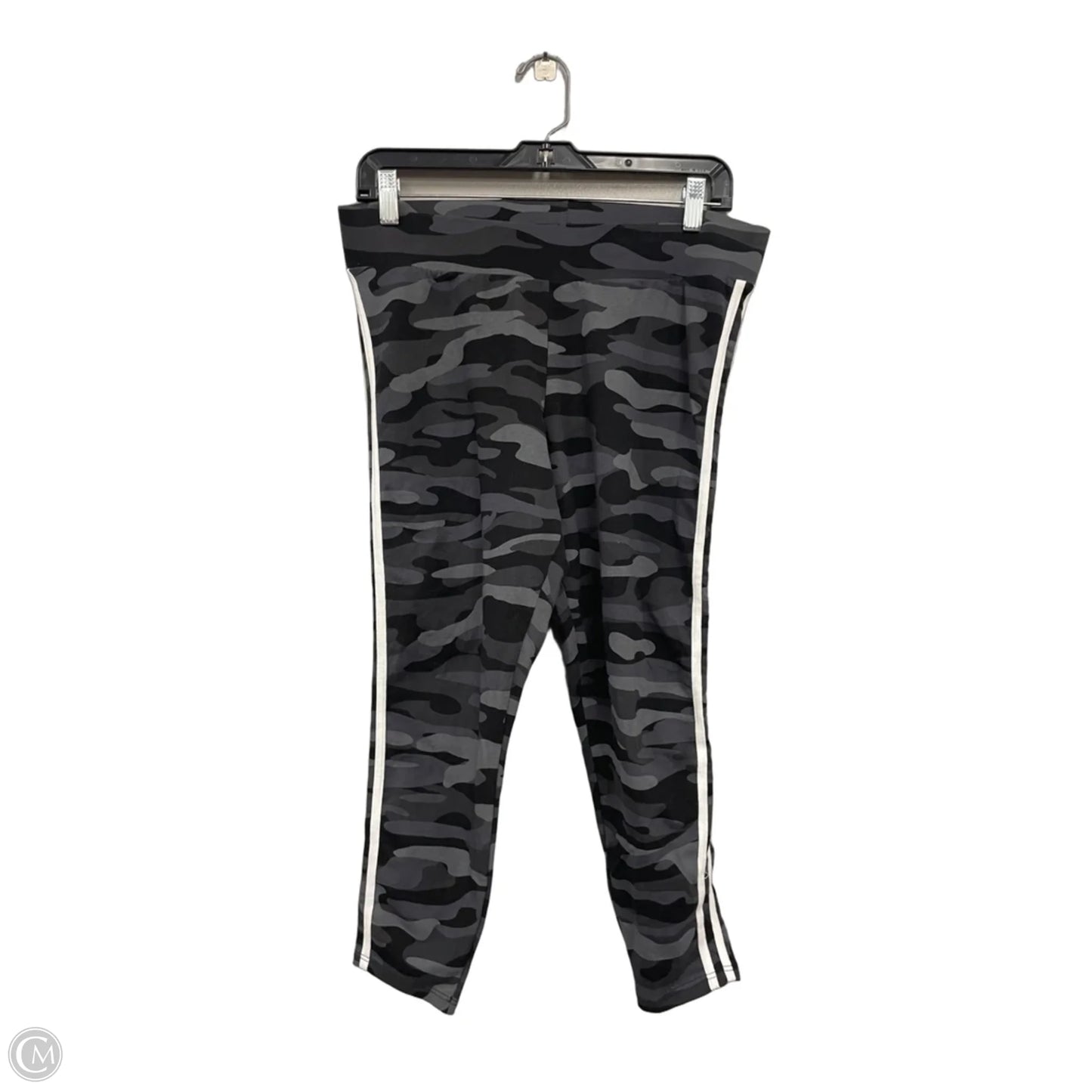 Athletic Capris By Torrid In Camouflage Print, Size: 14