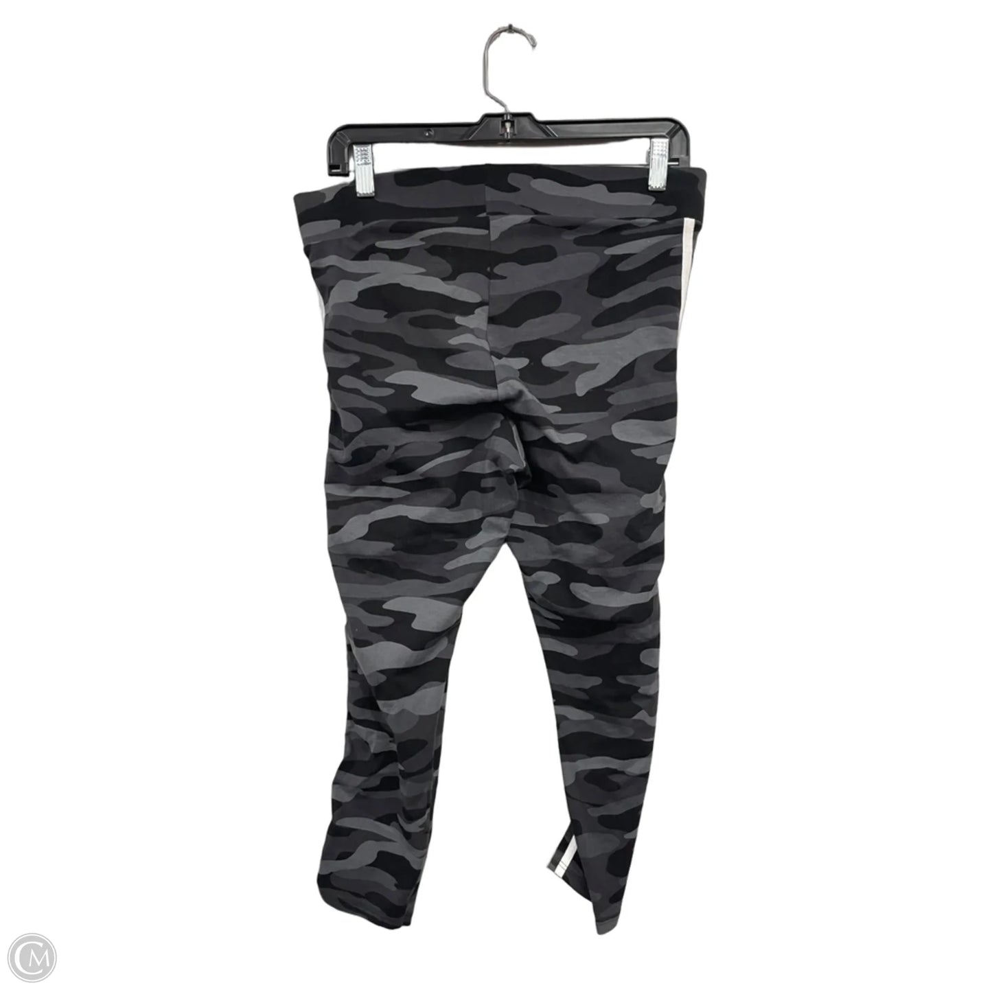 Athletic Capris By Torrid In Camouflage Print, Size: 14