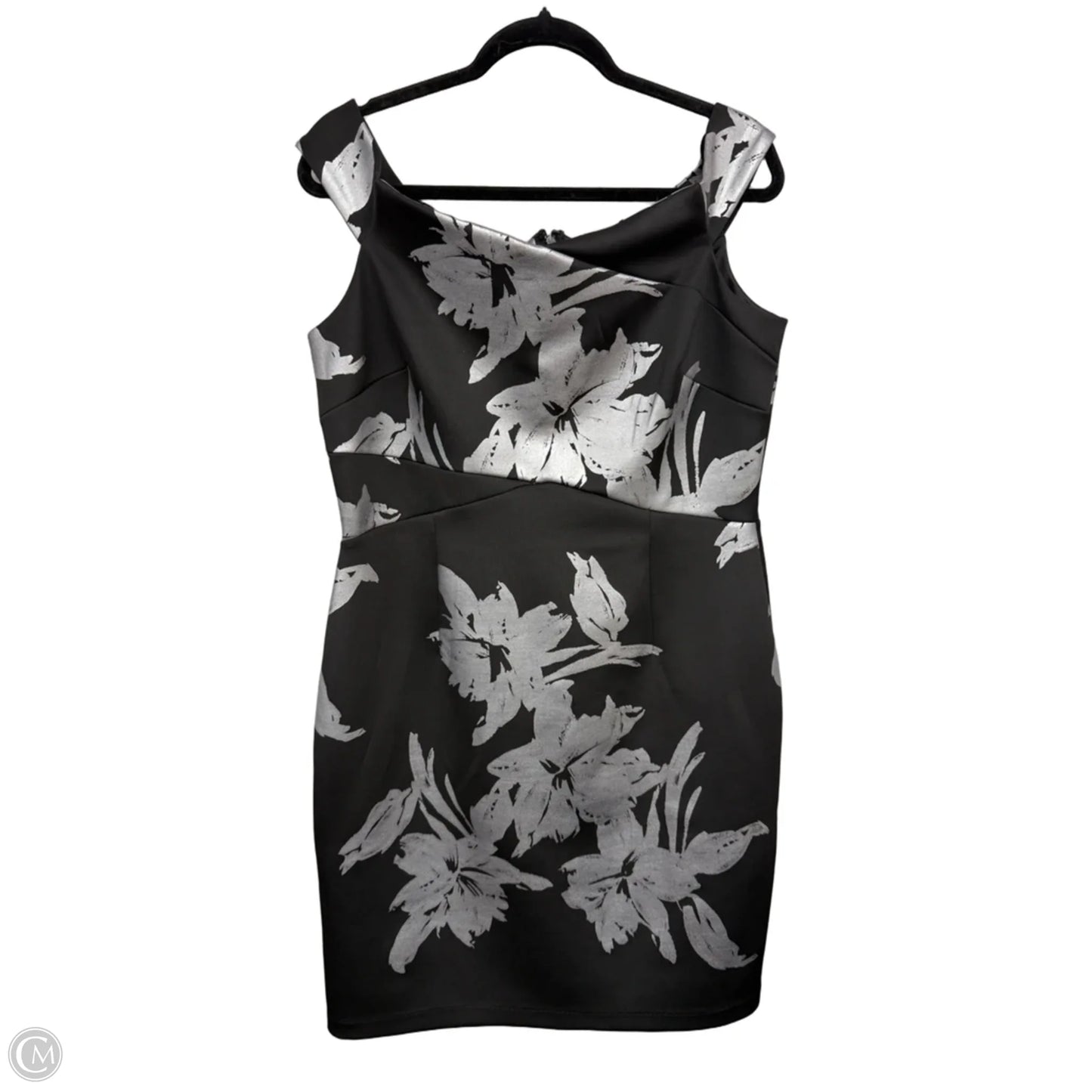 Dress Casual Short By Spense In Black & Silver, Size: 14