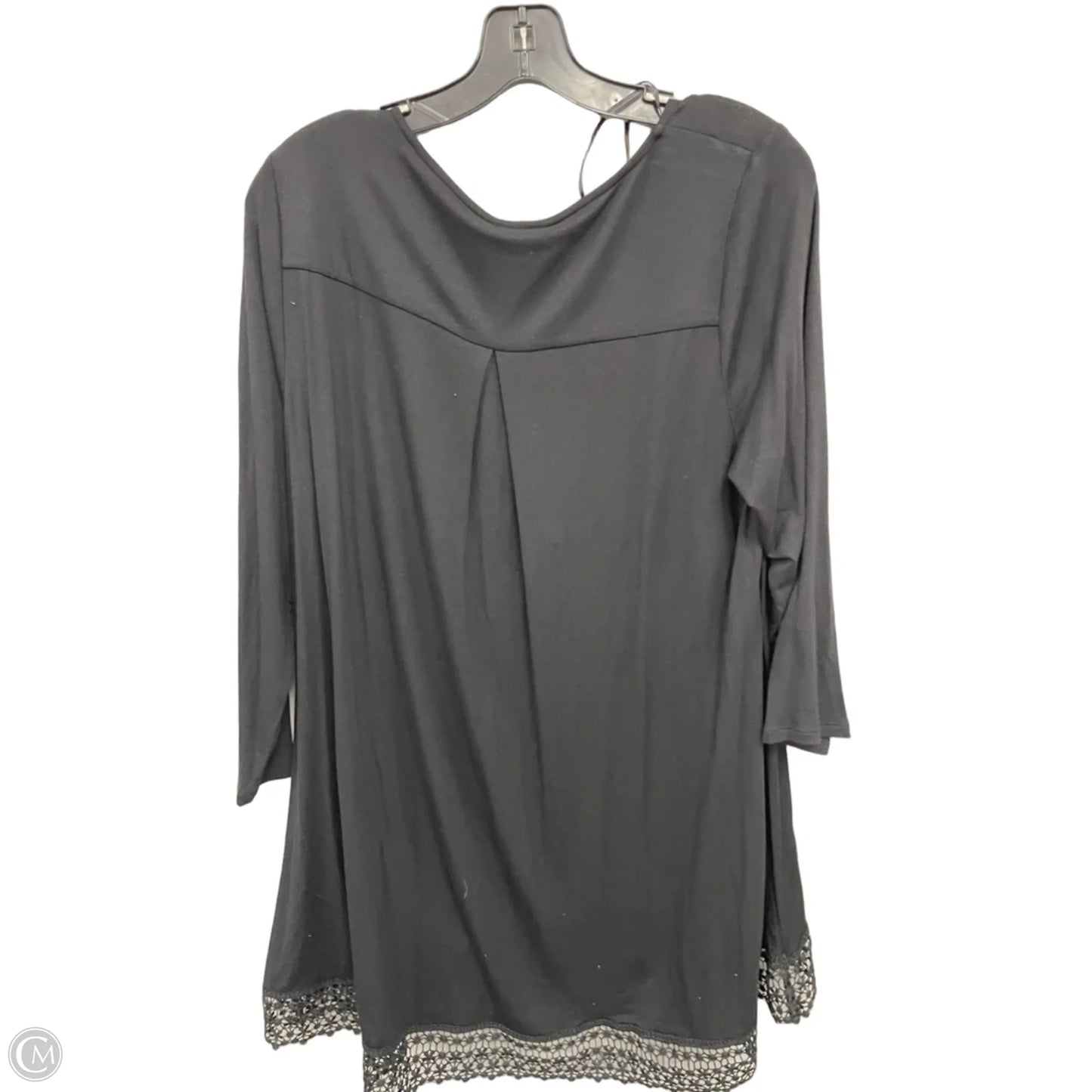 Top 3/4 Sleeve By Intro In Black, Size: 1x
