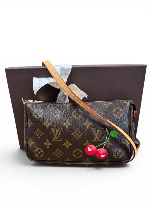 Crossbody Luxury Designer By Louis Vuitton, Size: Small